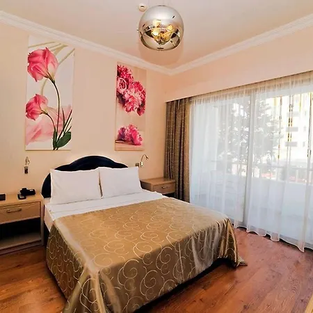 Kyrenia Scenes Hotel