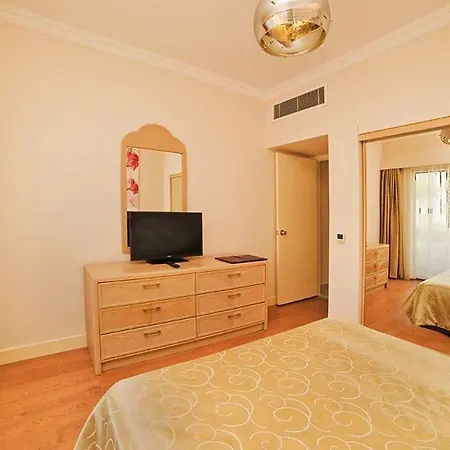 Kyrenia Scenes Hotel Kyrenia (Northern Cyprus)